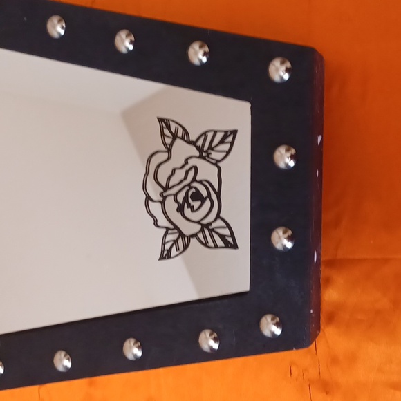 DOLLSKILL DOLLS HOME FAIRIST FATE COFFIN MIRROR SOLD OUT NIB - Picture 2 of 13